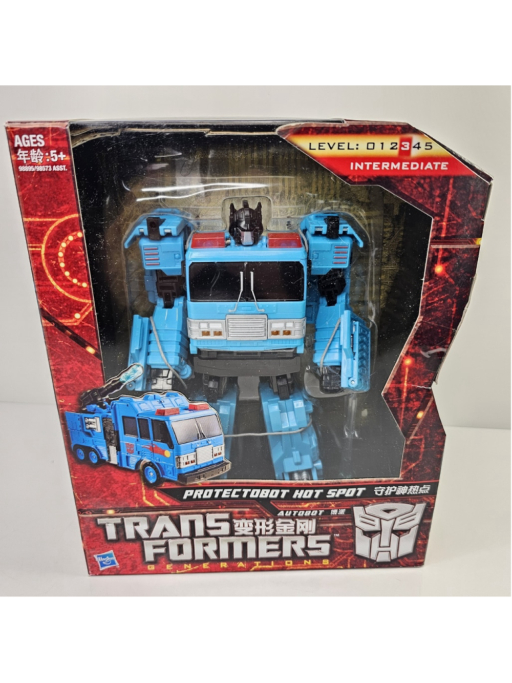 SEALED Transformers Generations Protectobot Hot Spot Voyager Class 2011 Hasbro
